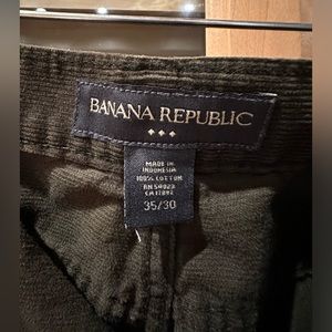 Banana Republic 35/30 cords. Olive green. Button fly